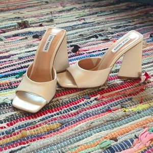 Steve Madden Twists Leather Block Heel Sandals, Bone, Women's 8